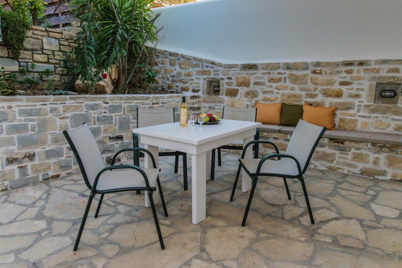 Hotel Sunshine Matala Luaran gambar